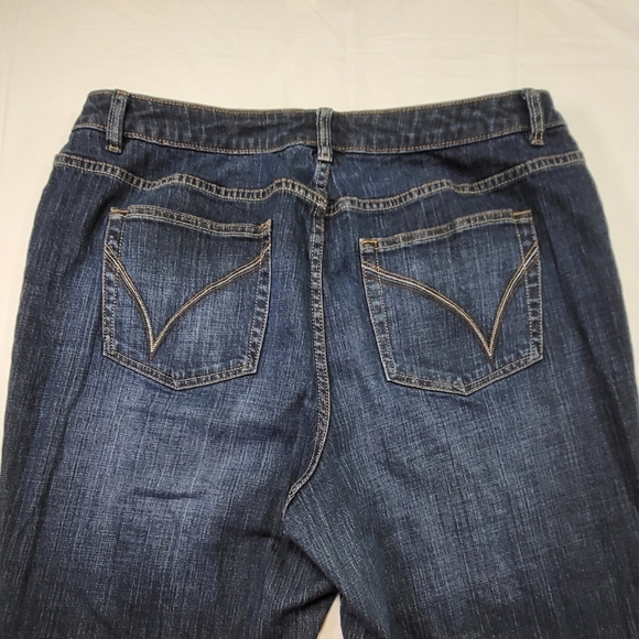 VENEZIA Bootcut Stretch Jeans in Dark Wash Sanded Denim - Size 18 - Picture 3 of 4